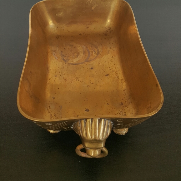 Brass Planter Pot with Lion Head Handles - Picture 6 of 6